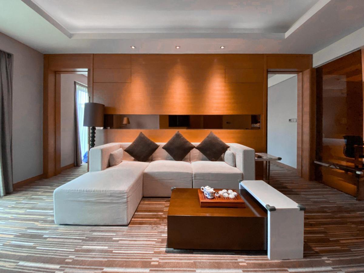 Junluxe Hotel Guangzhou Science City-Free Shuttle Bus Service To Guangzhou Canton Fair Bagian luar foto