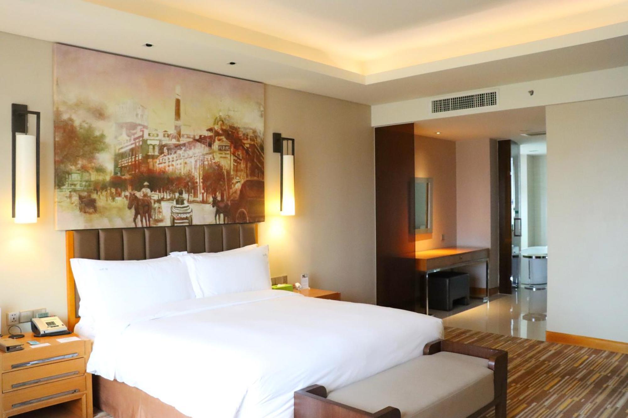 Junluxe Hotel Guangzhou Science City-Free Shuttle Bus Service To Guangzhou Canton Fair Bagian luar foto